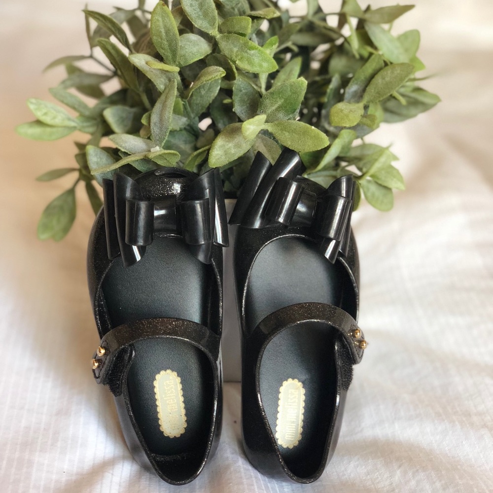 Black mini Melissa